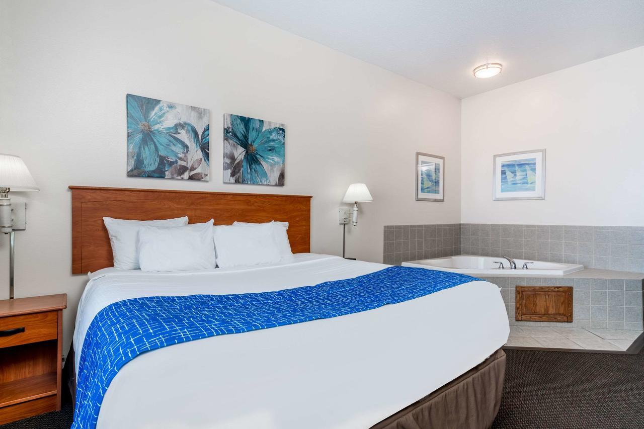 Travelodge & Suites By Wyndham Fargo/Moorhead Eksteriør bilde