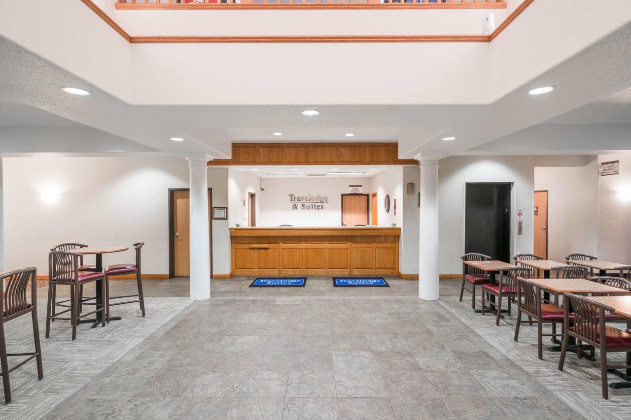 Travelodge & Suites By Wyndham Fargo/Moorhead Eksteriør bilde